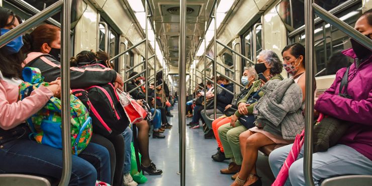 Women on train in Mexico City